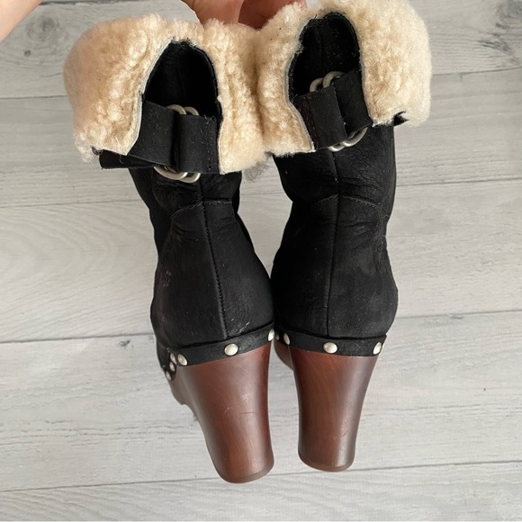UGG Carnegie Cuffed Shearling Boots Black Suede Leather Platform Sz 8 - Picture 9 of 11
